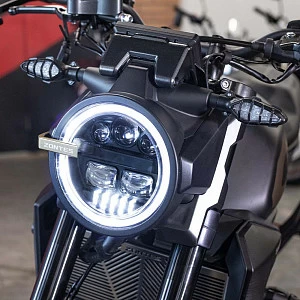 Мотоцикл ZONTES ZT350-GK (4T ZT184MP EFI) 17/17 ПТС (черный/золотой)
